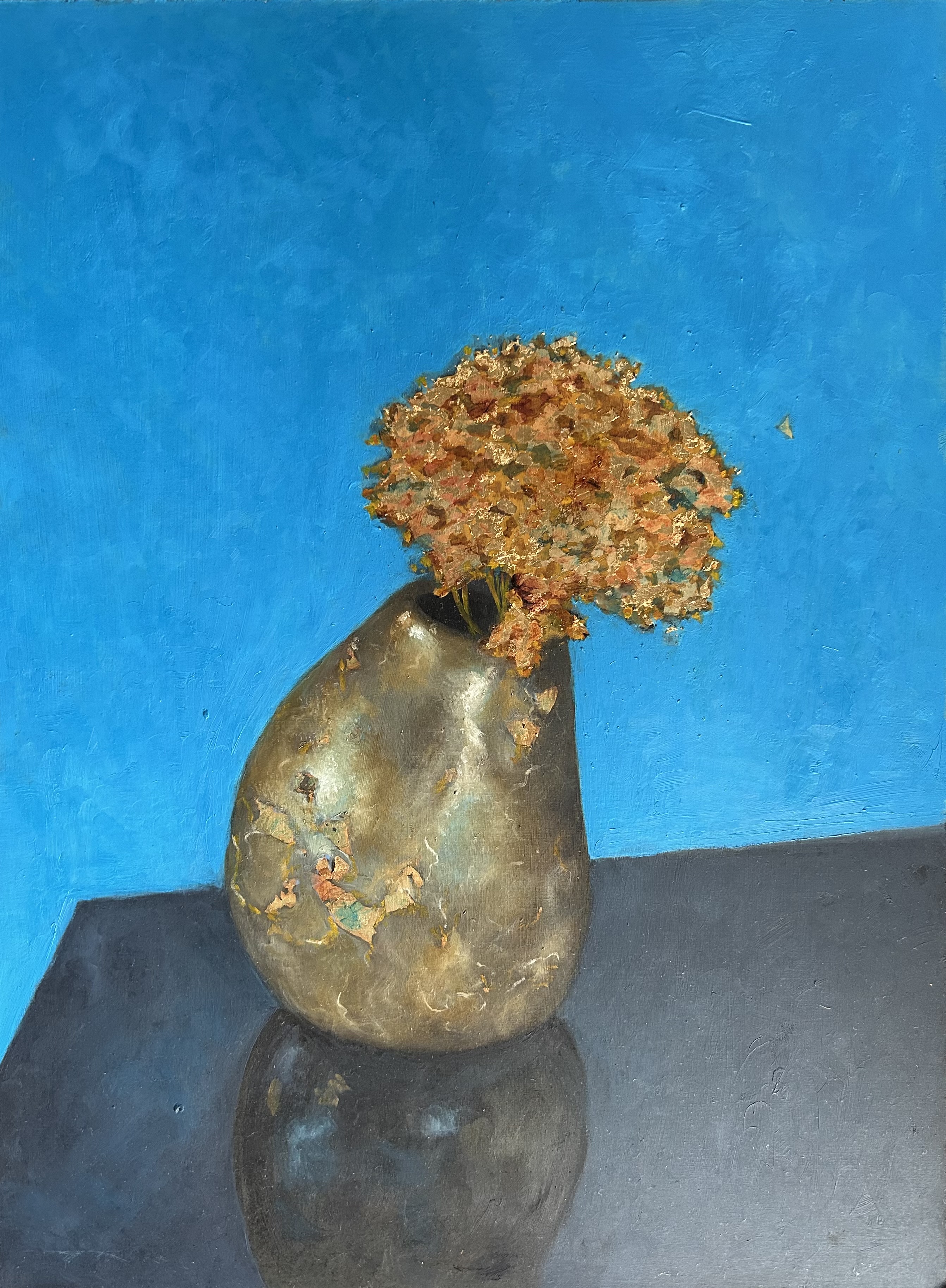 Hortensias dans un Vase Doré