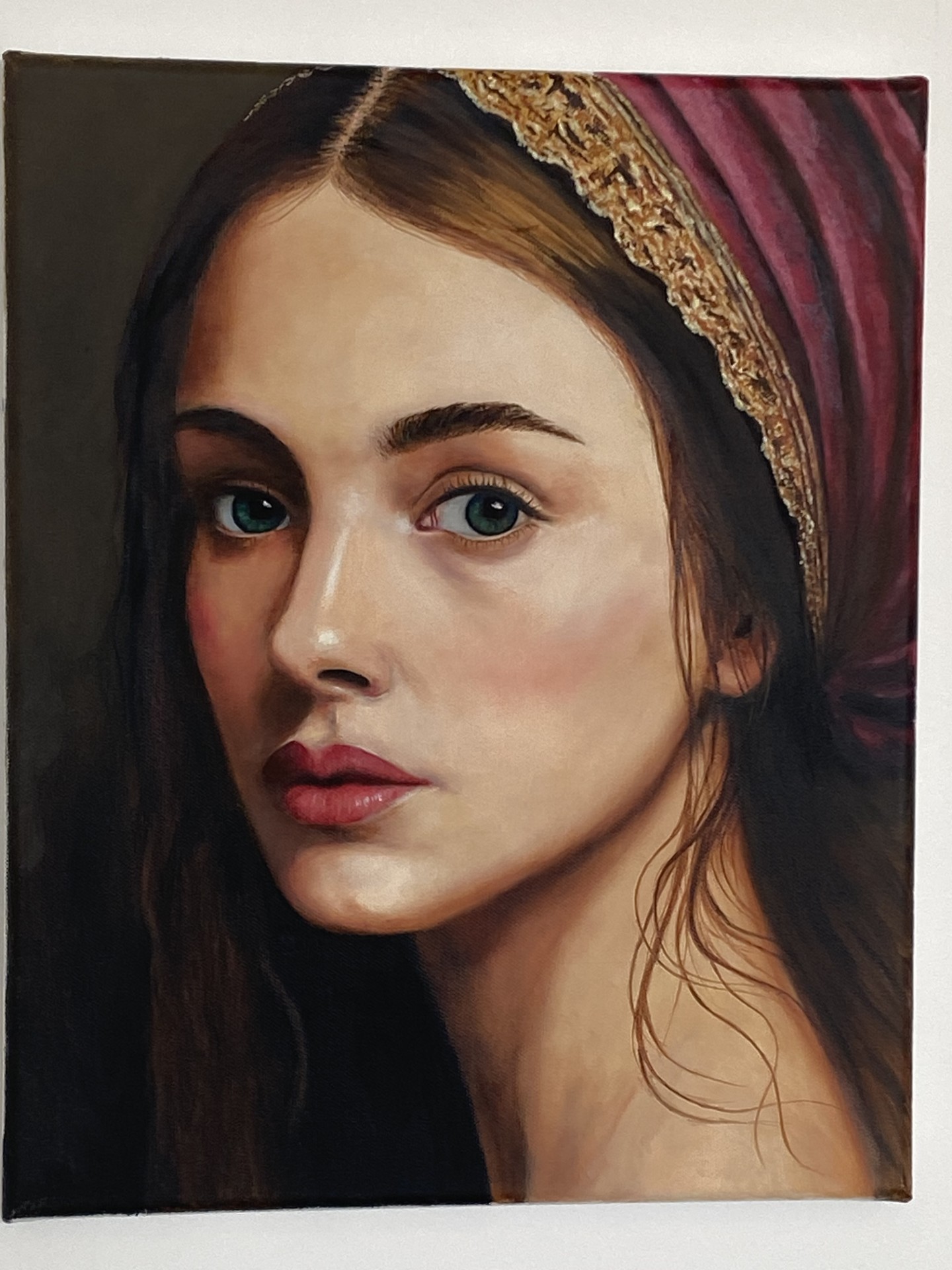 Jeune Femme au Foulard Pourpre