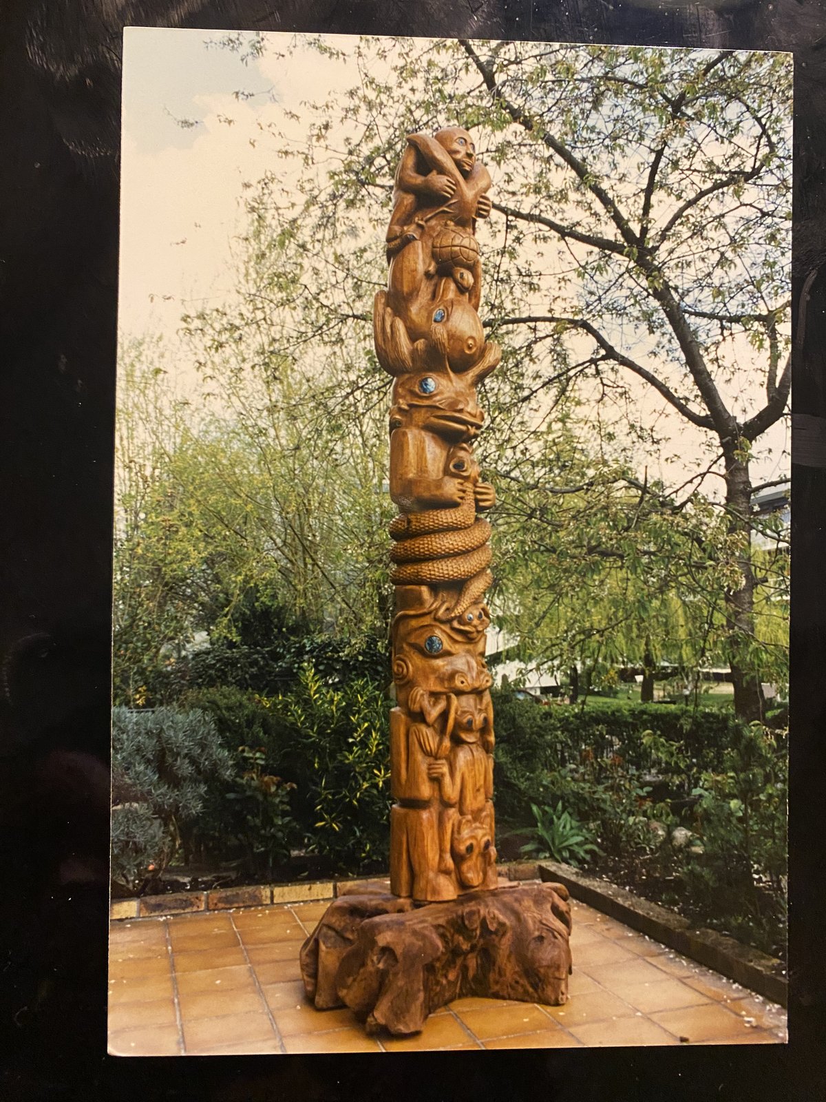 Totem — Vue d'Ensemble